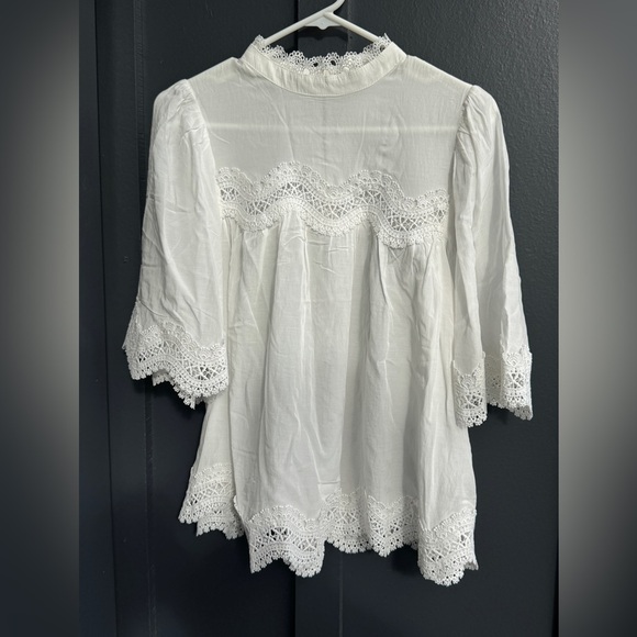 Elegant Bohemian Lace Trim White Blouse - Picture 9 of 15